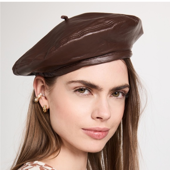 WEEKEND MaxMara chocolate brown leather beret. Made in Italy. Gently worn. - Picture 3 of 8